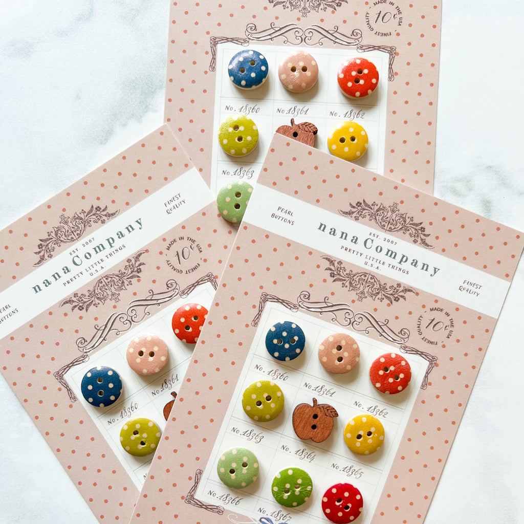 Apple Seed NanaCompany Button Card | Set of 9 buttons