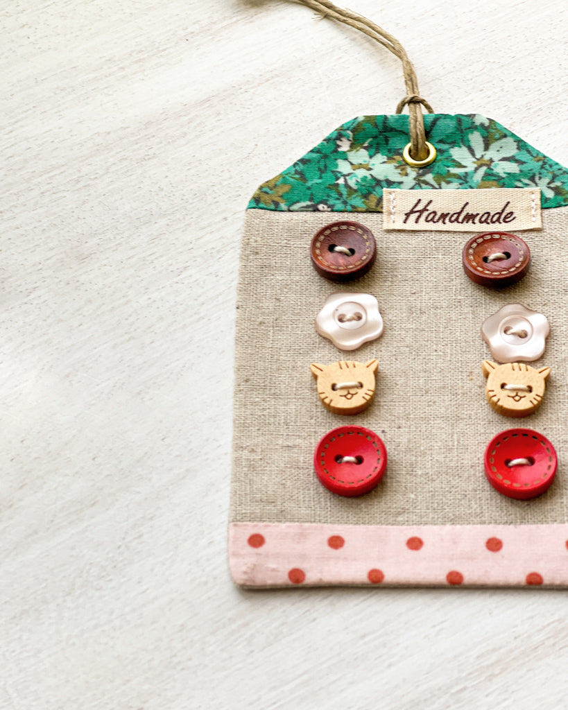 Handmade Fabric Button Card | 8 buttons