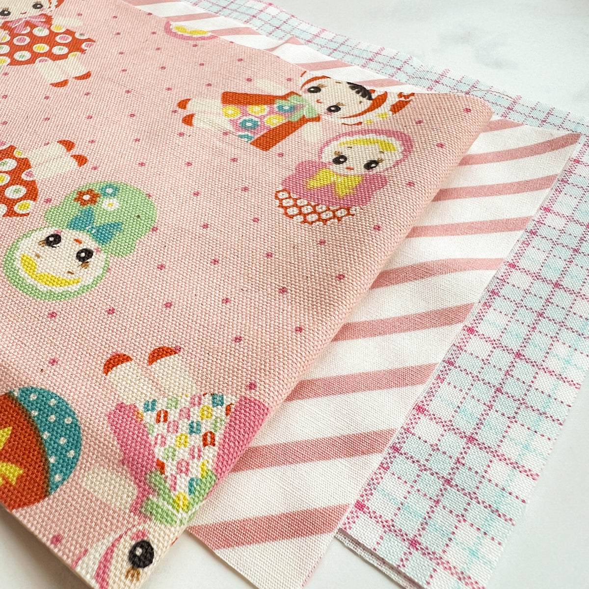 Fun and Flexy Frame Pouch Kit | Cute Polka dot Girls
