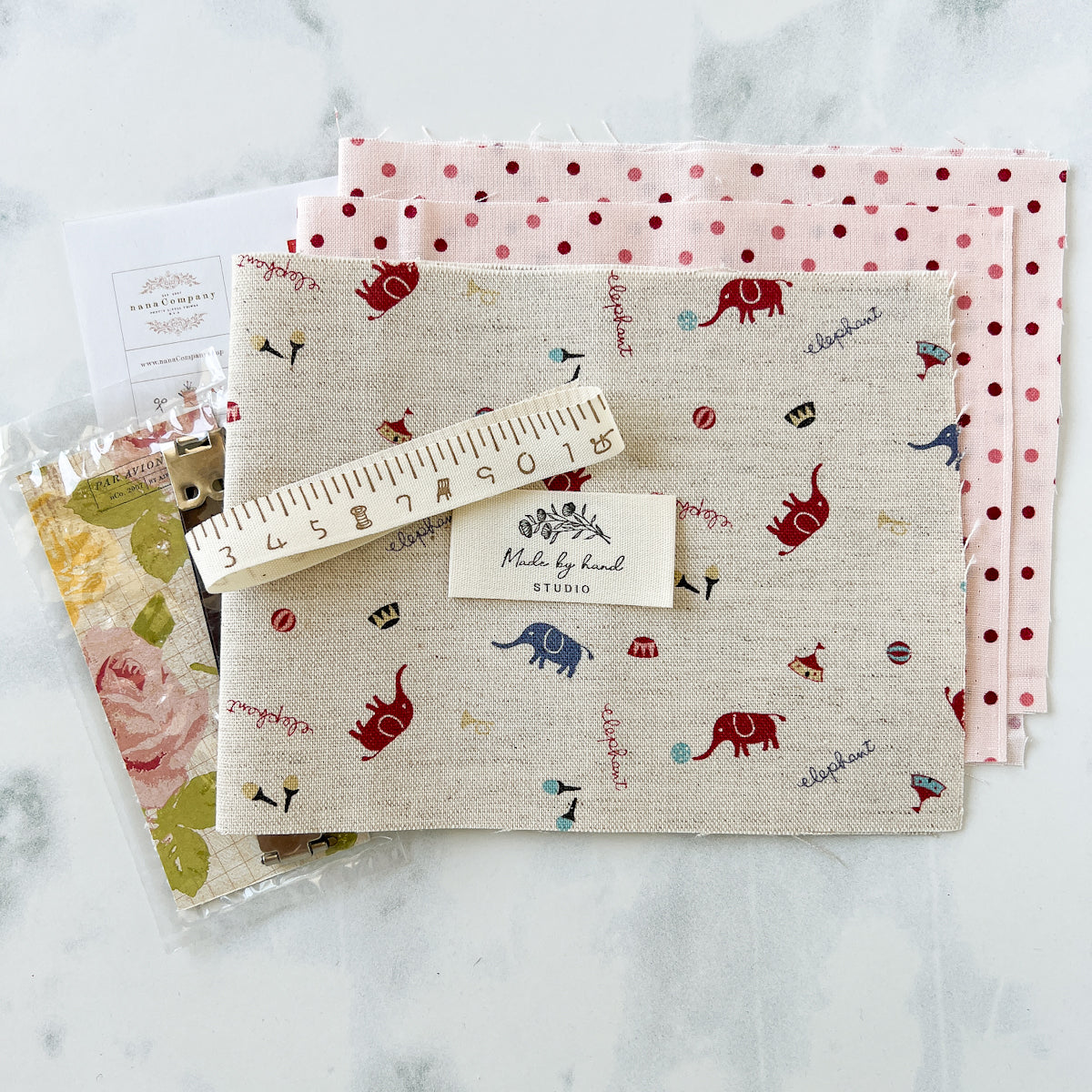 Fun and Flexy Frame Pouch Kit | Trefle Blue and Red Elephants