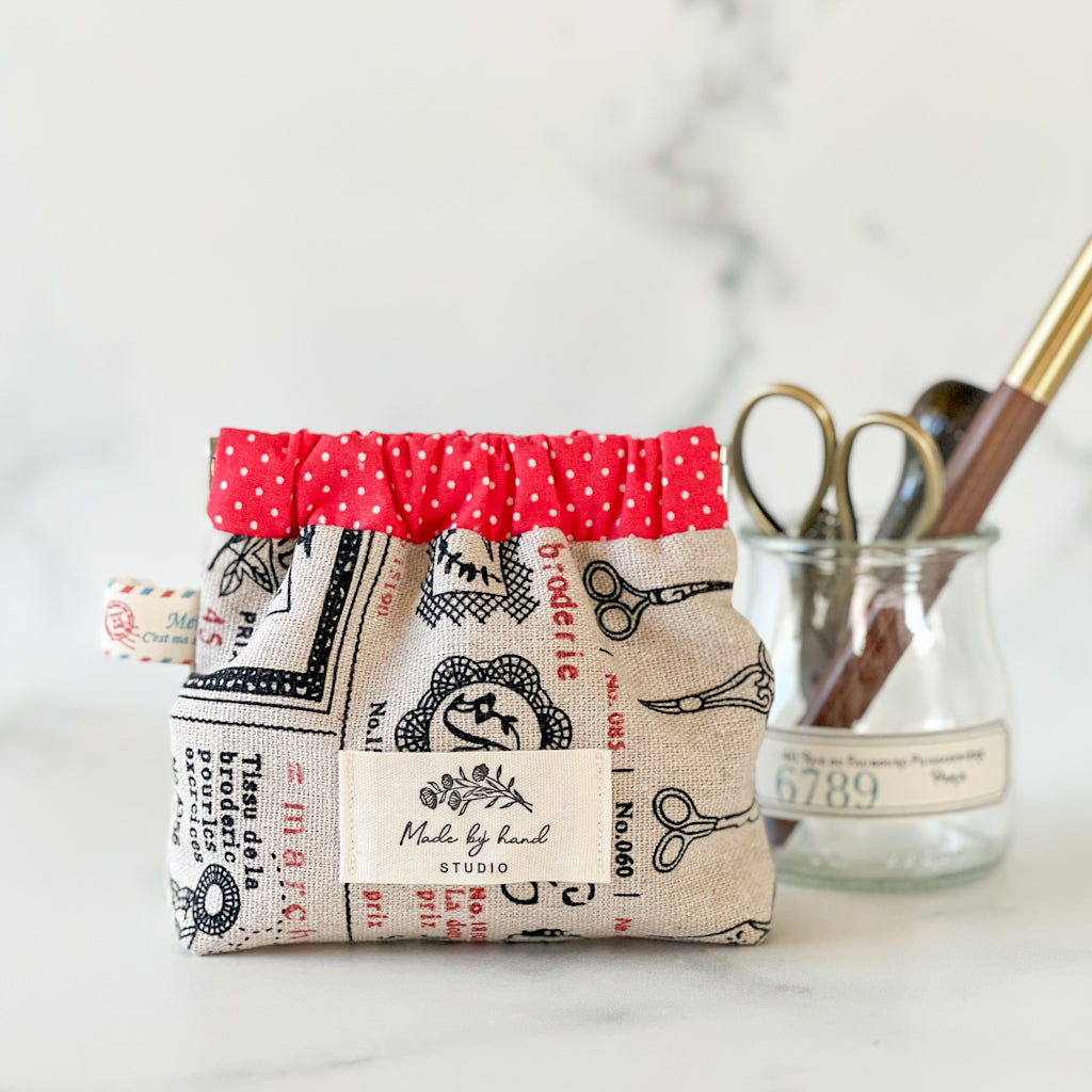 Fun and Flexy Frame Pouch Kit | Minty Green Flower Sugar Maison