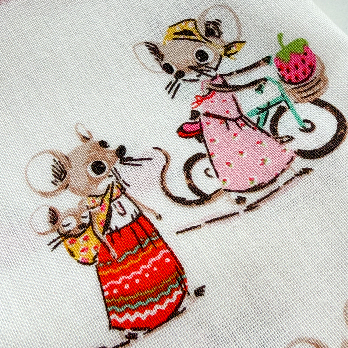 Heather Ross Trixie Mice on White | Fat Quarter