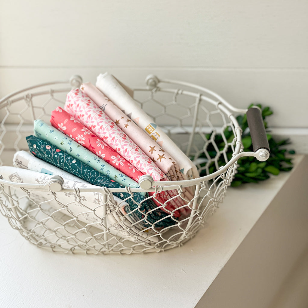 Little Town + Bundle by Amy Sinibaldi | 8 FQ