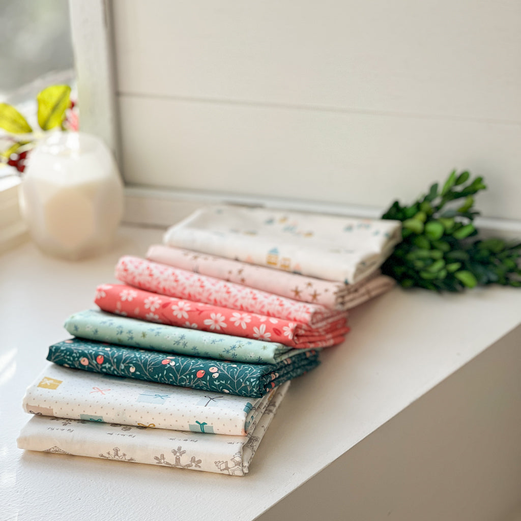 Little Town + Bundle by Amy Sinibaldi | 8 FQ