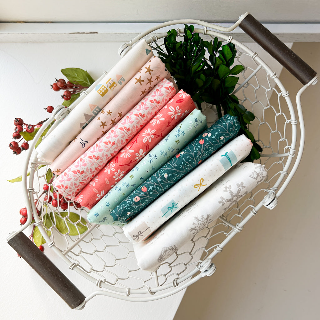 Little Town + Bundle by Amy Sinibaldi | 8 FQ