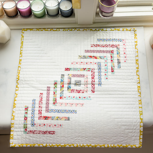 Sonic Mini Quilt by Amy Sinibaldi featured in Love Patchwork & Quilting Magazine