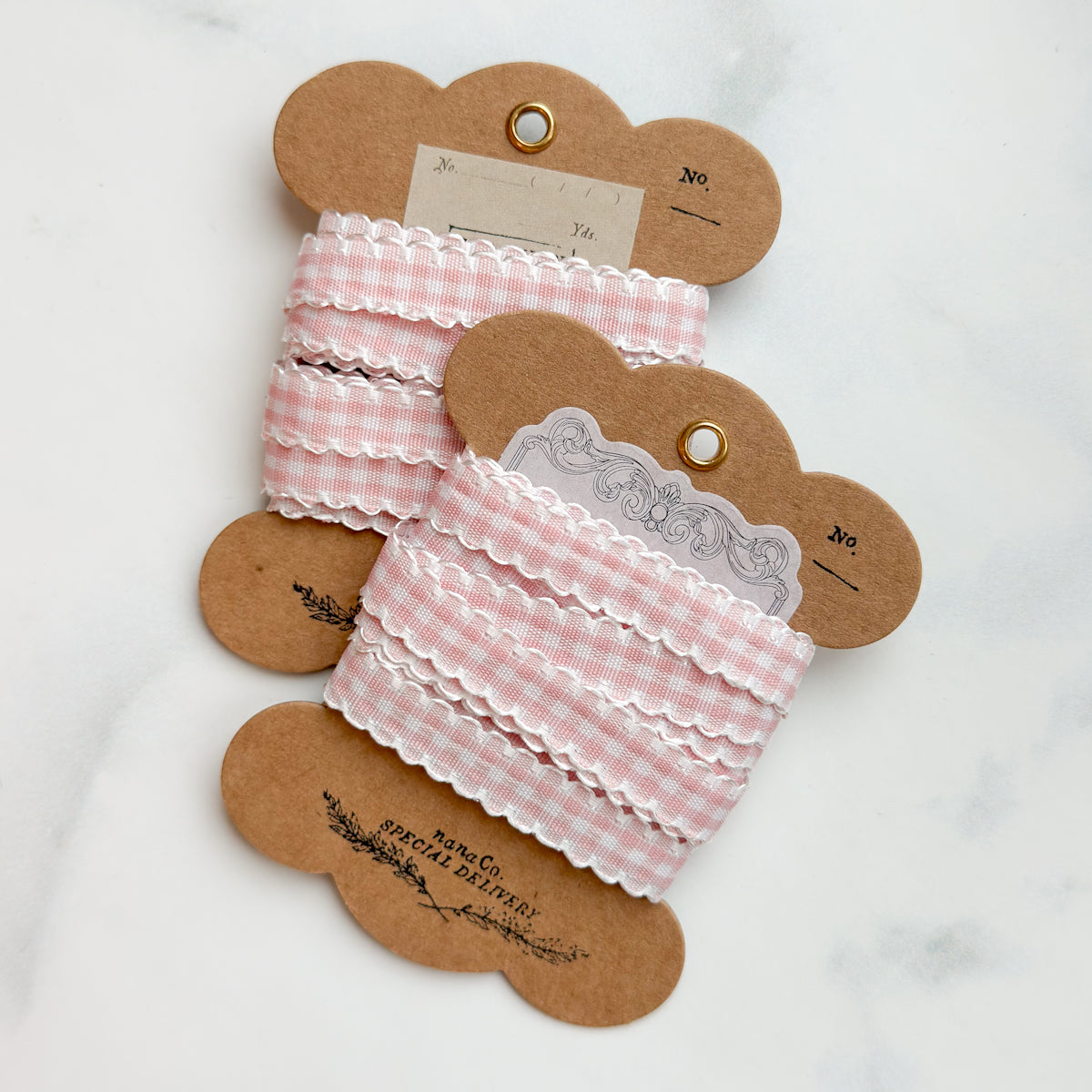 Gingham Trim with Scalloped Edge on nanaCompany Ribbon Card | Choose Color