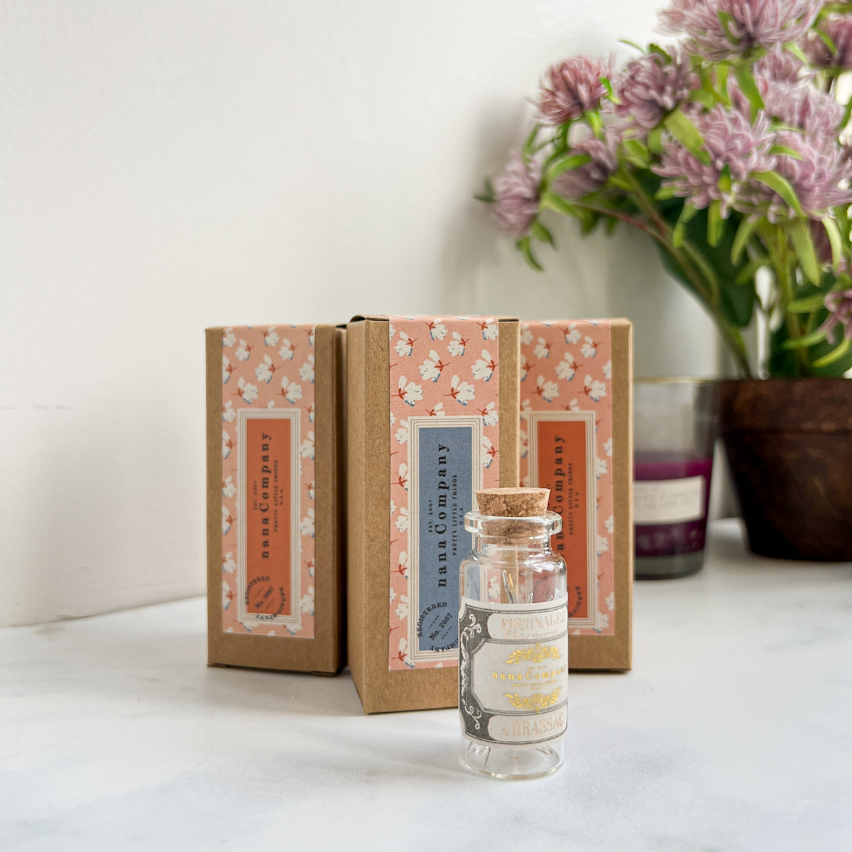 Self-threading Needles - Decorative Glass Vial