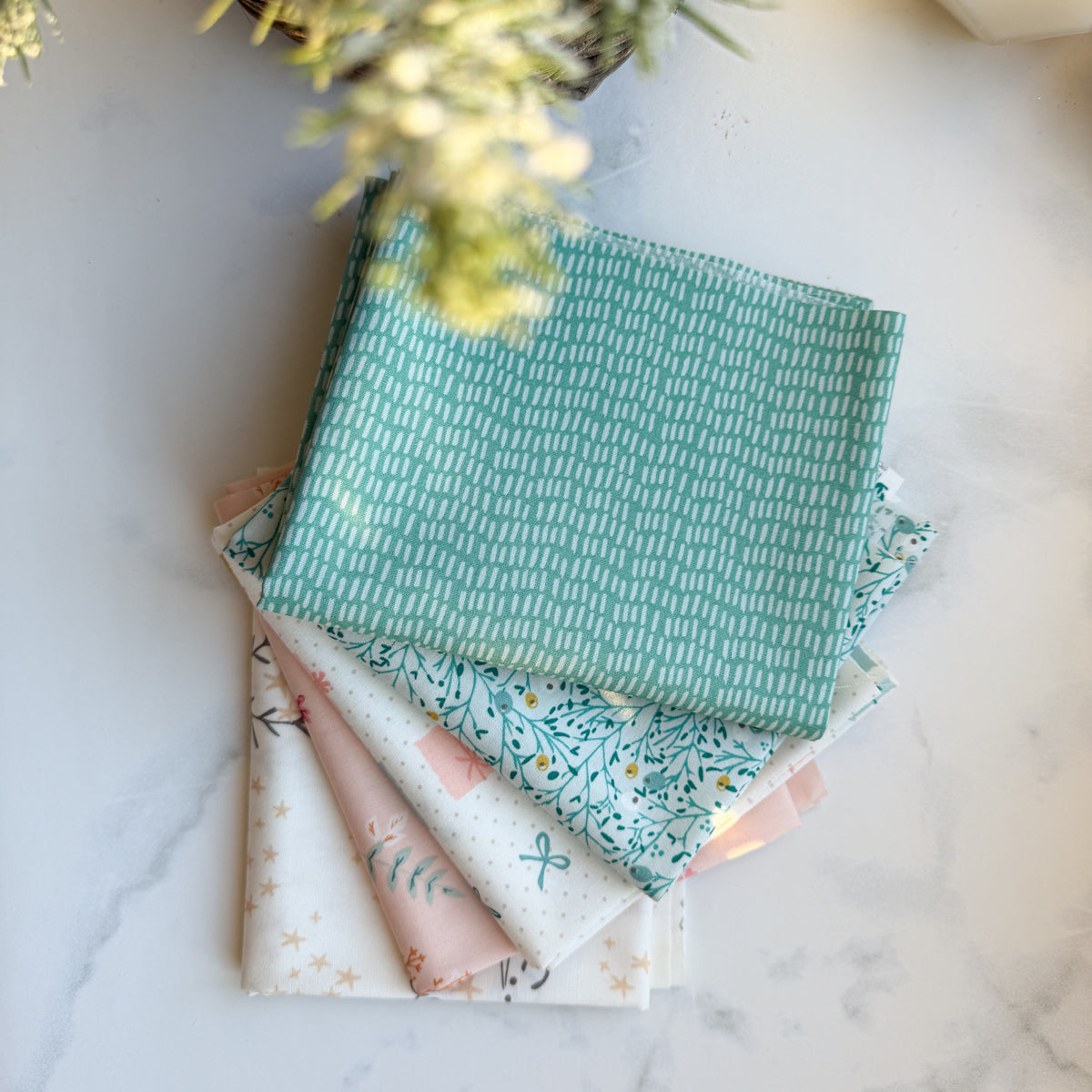 Sweet Holiday Fabric Bundle by Amy Sinibaldi | Five FQs