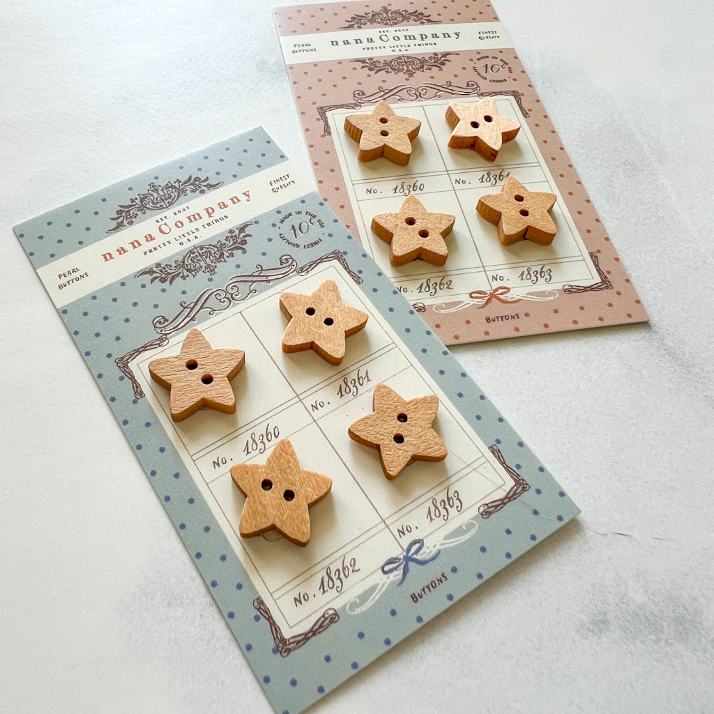 Twinkle Star wood buttons | Set of 4