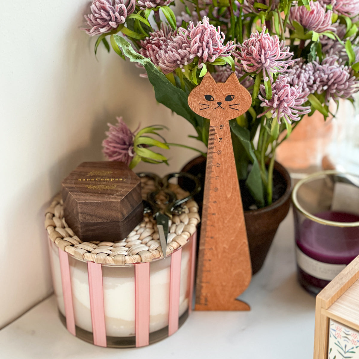 Wood Vintage-Look Cat Ruler Centimeter
