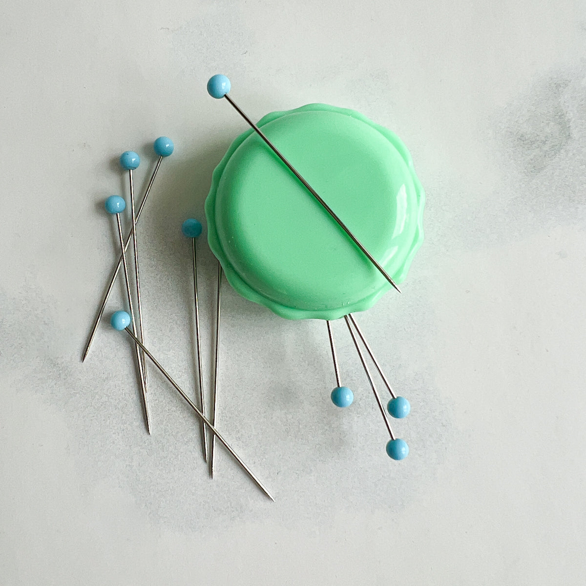 nanaCompany Buttons Card Sewing Tin Kit featuring Cherry Charm Retractable Scissors