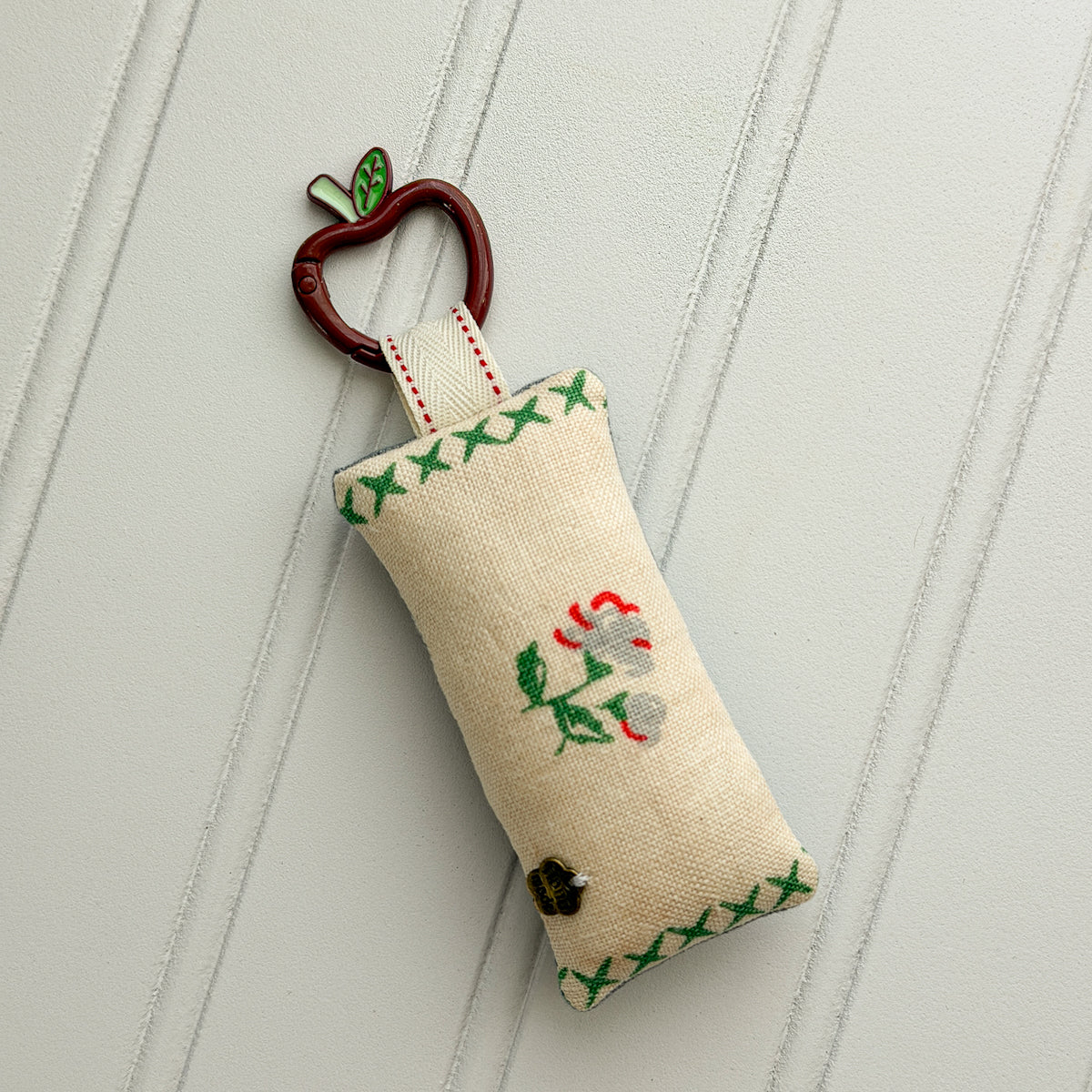Cute Apple-shaped Carabiner clips clasp | Choose Color
