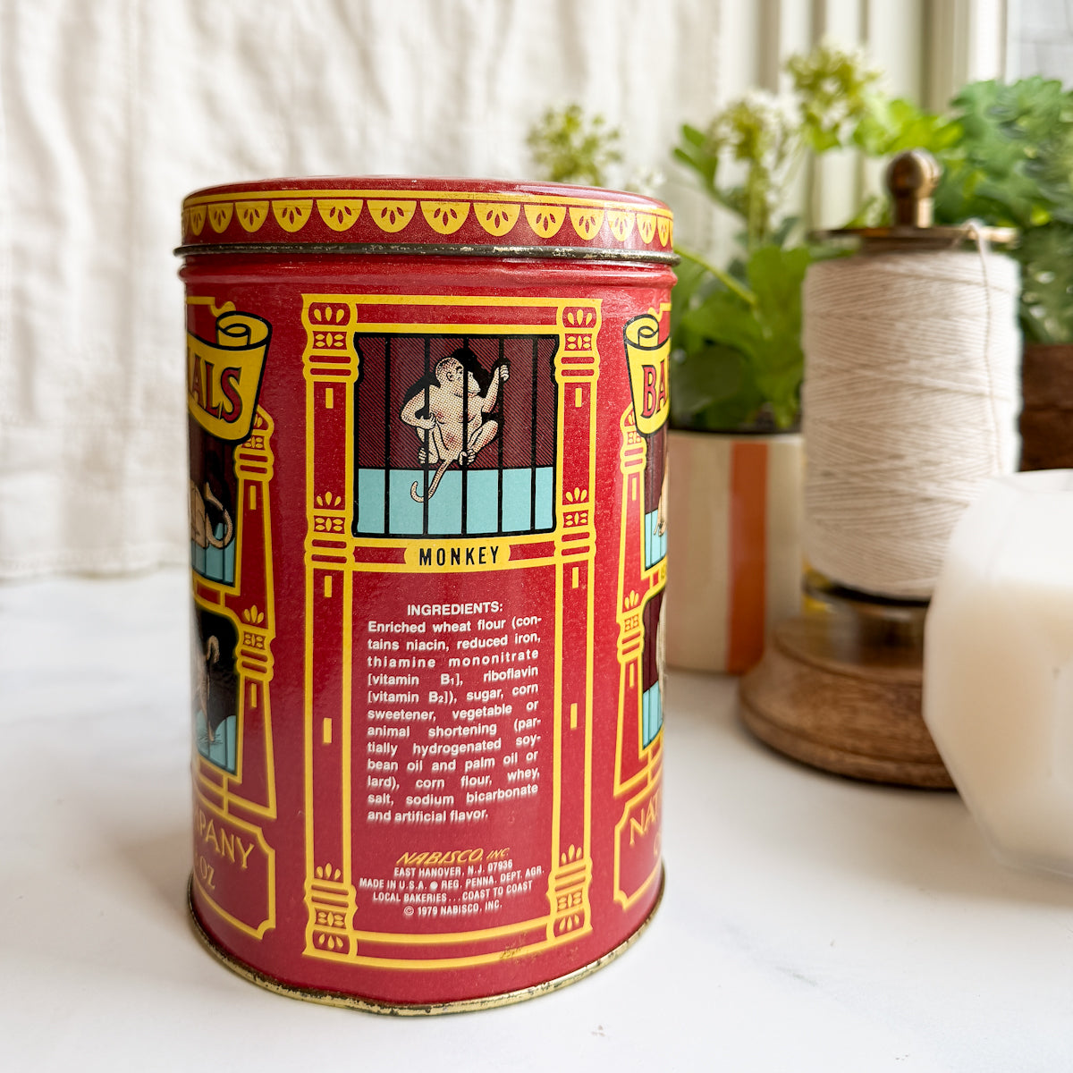 Barnum’s Animals National Biscuit Company Tin Vintage