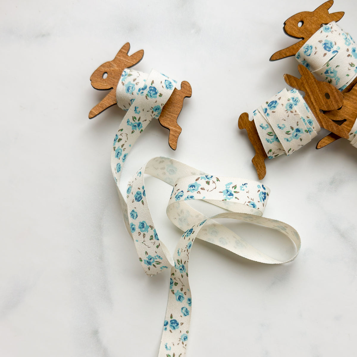 Blue Rose Ribbon Bunny Bobbin | One yard