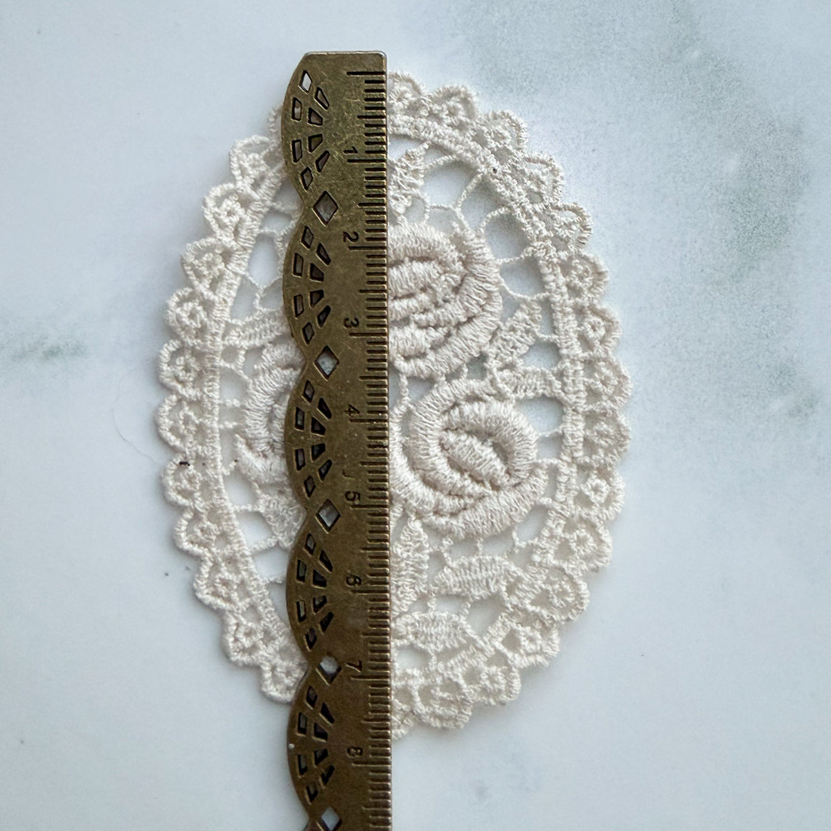 Delicate and Sweet Cream-colored Flower Stitch-on Sewing Appliqué