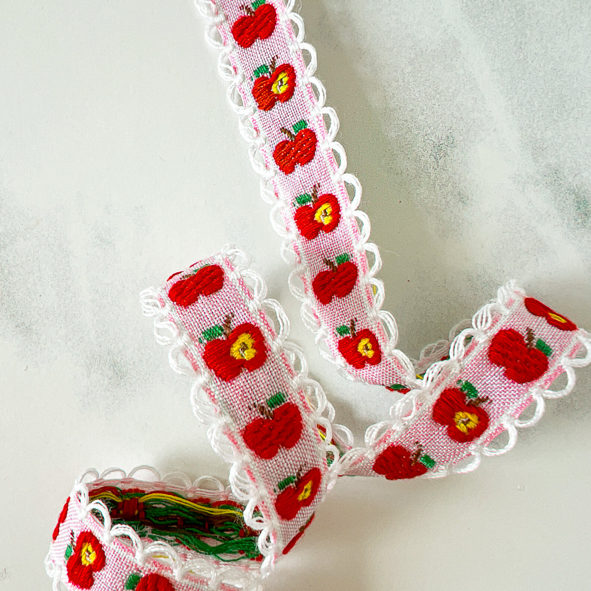 Delicious Red Apple Scalloped Border Woven Ribbon | 1 yard