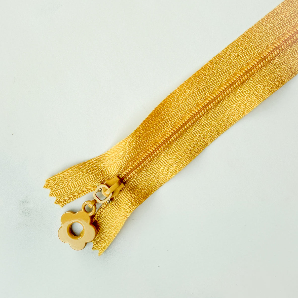 Cute Flower Charm Zipper