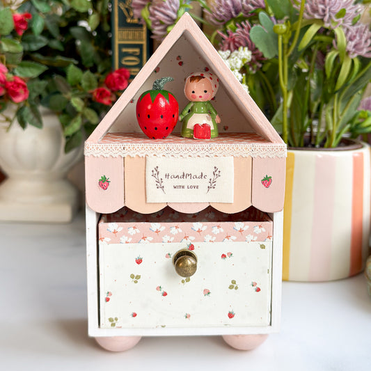 Little Drawer House for Strawberry Girl