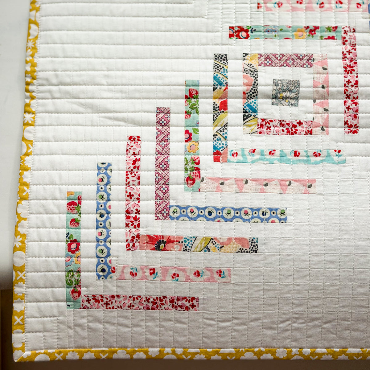 Sonic Mini Quilt by Amy Sinibaldi featured in Love Patchwork & Quilting Magazine