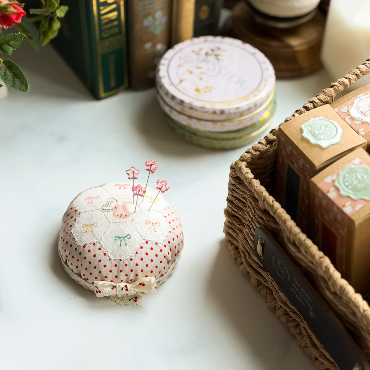 Muffin-Top Wood bottom Pin Cushion | MINIMO fabrics No.1