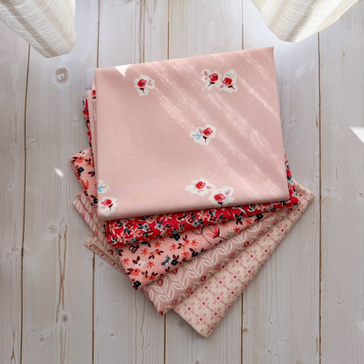 Rosy Fabric Bundle by Amy Sinibaldi  | Five FQs