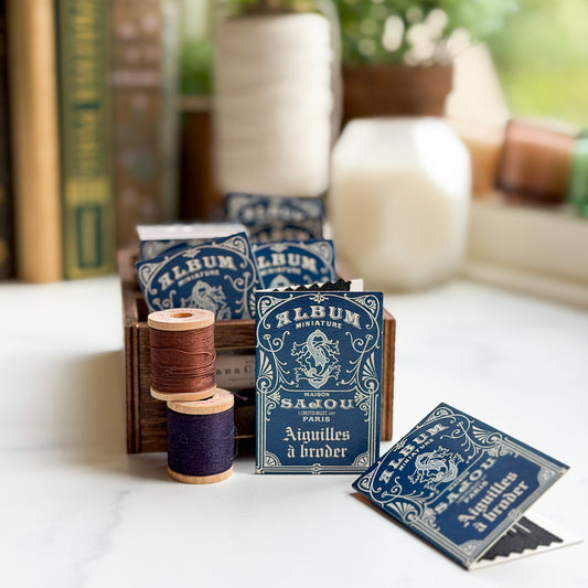 Sajou Miniature Album | Booklet of Six Embroidery Needles Round