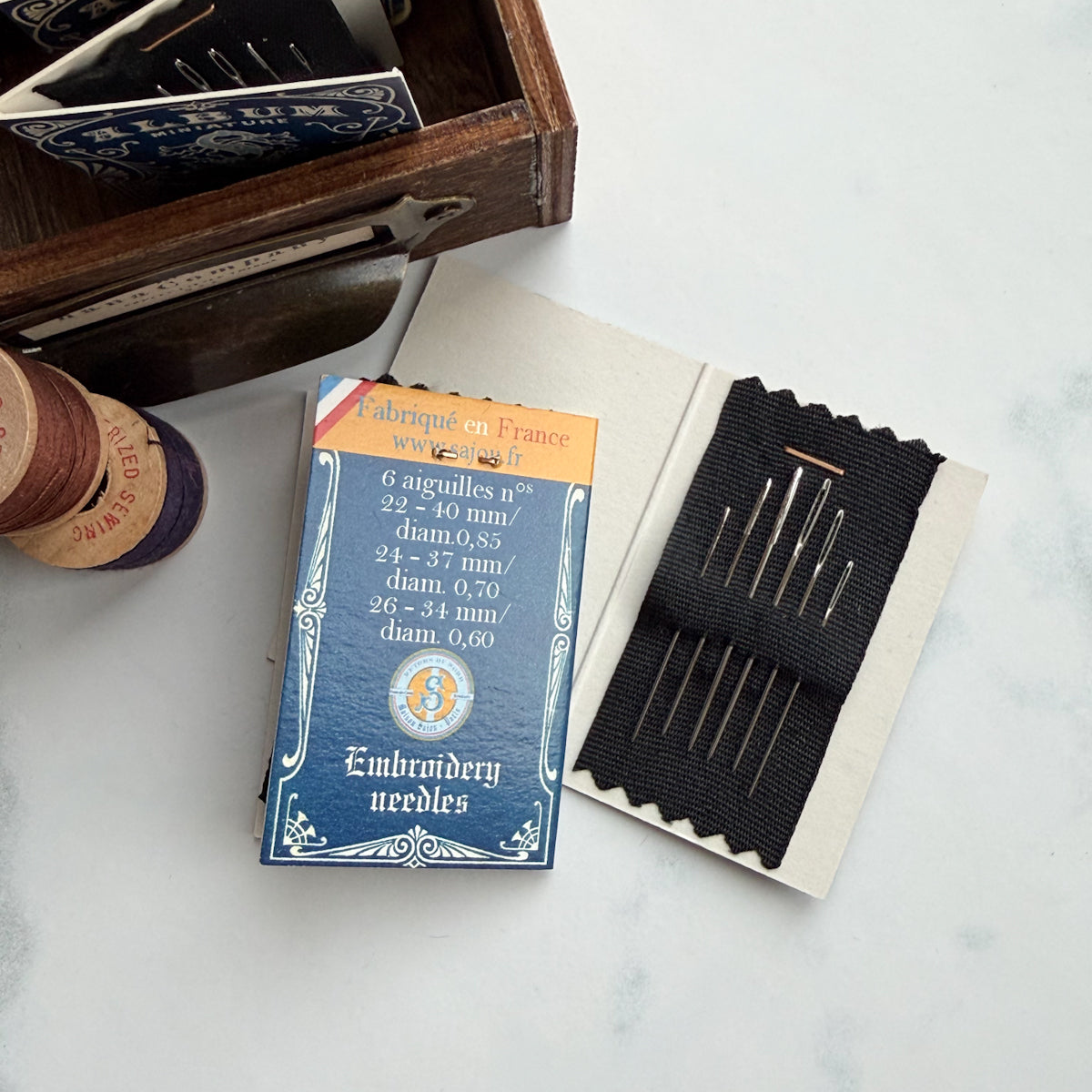 Sajou Miniature Album | Booklet of Six Embroidery Needles Round