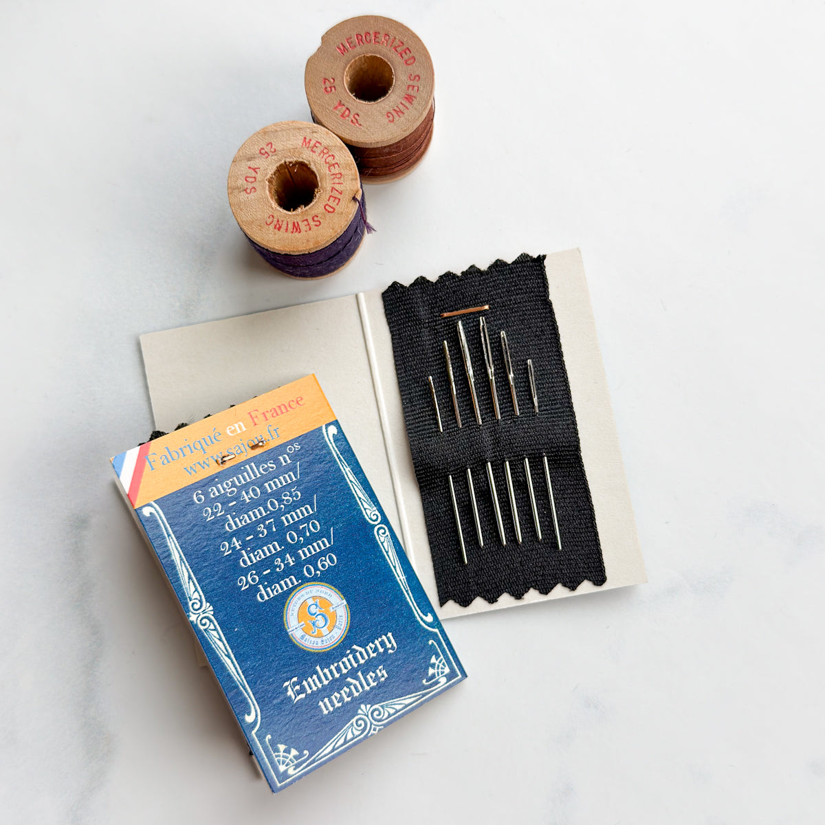Sajou Miniature Album | Booklet of Six Embroidery Needles Round