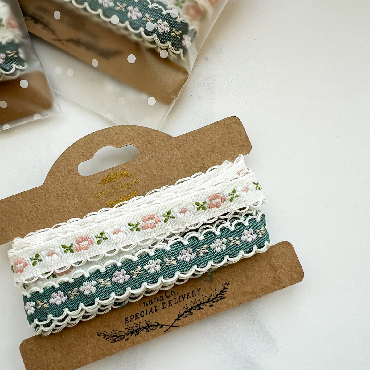 Scalloped Floral Woven Ribbon Duo Kraft Bobbin | Total of Two Yards