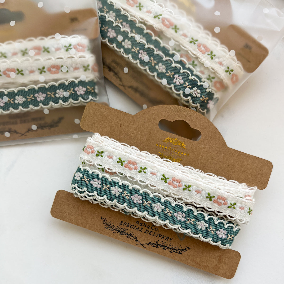 Scalloped Floral Woven Ribbon Duo Kraft Bobbin | Total of Two Yards