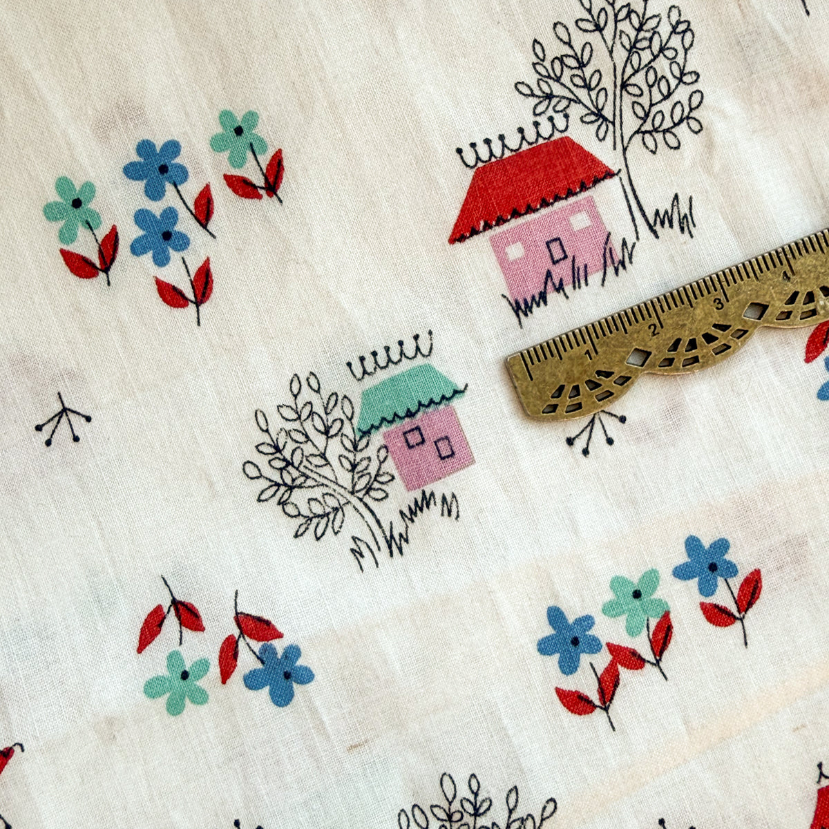 Vintage Happy House and Flowers Fabric | Remnant