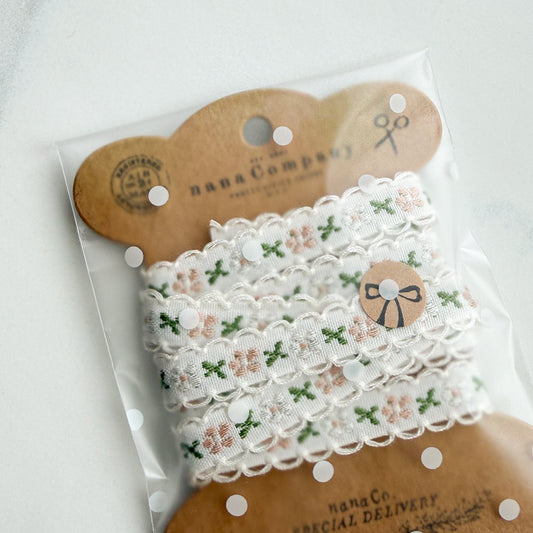 Scalloped Woven Ribbon Petite Small Flowers on Kraft Bobbin