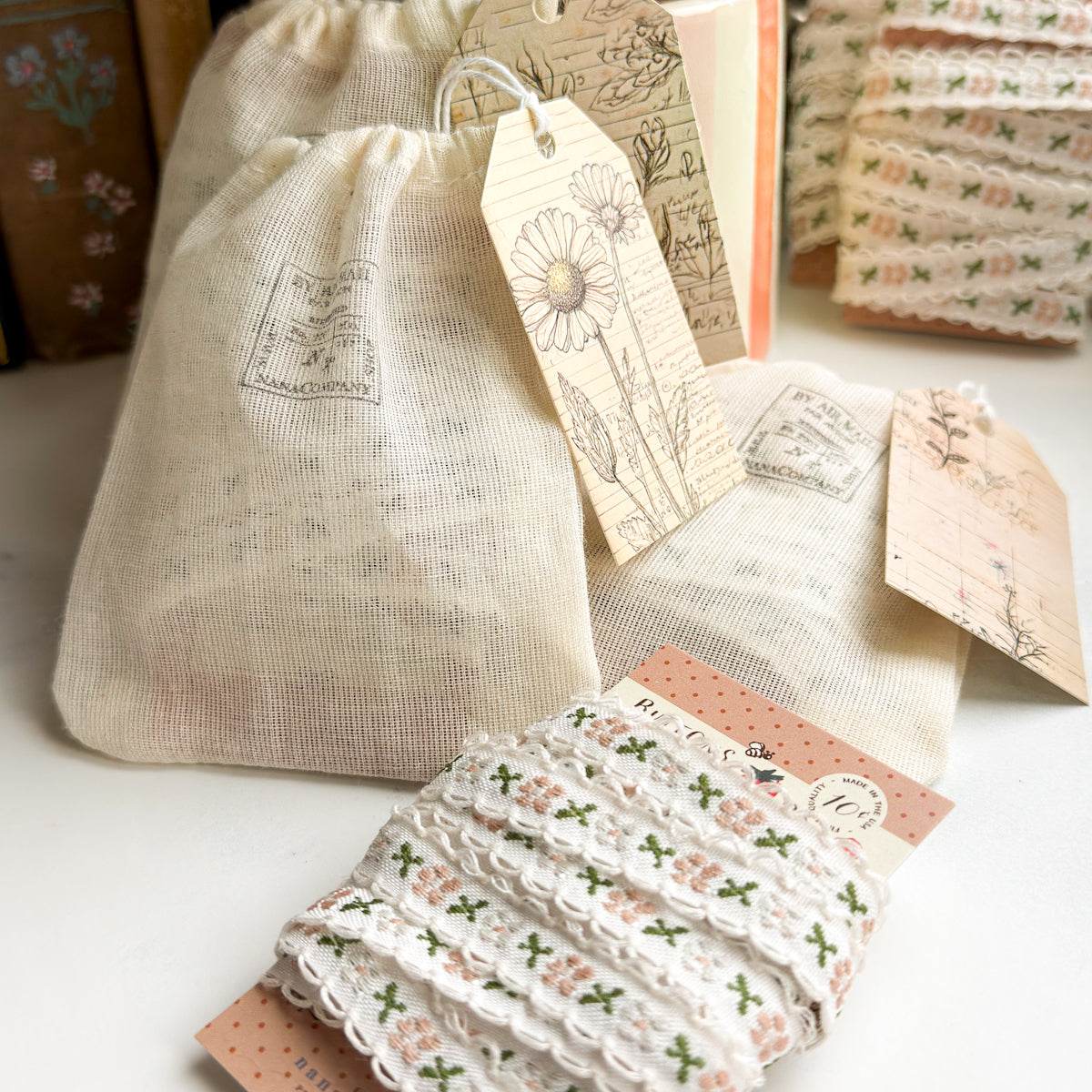 Scalloped Woven Ribbon Petite Small Flowers